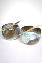 Load image into Gallery viewer, PAIR OF RAMEN BOWLS
